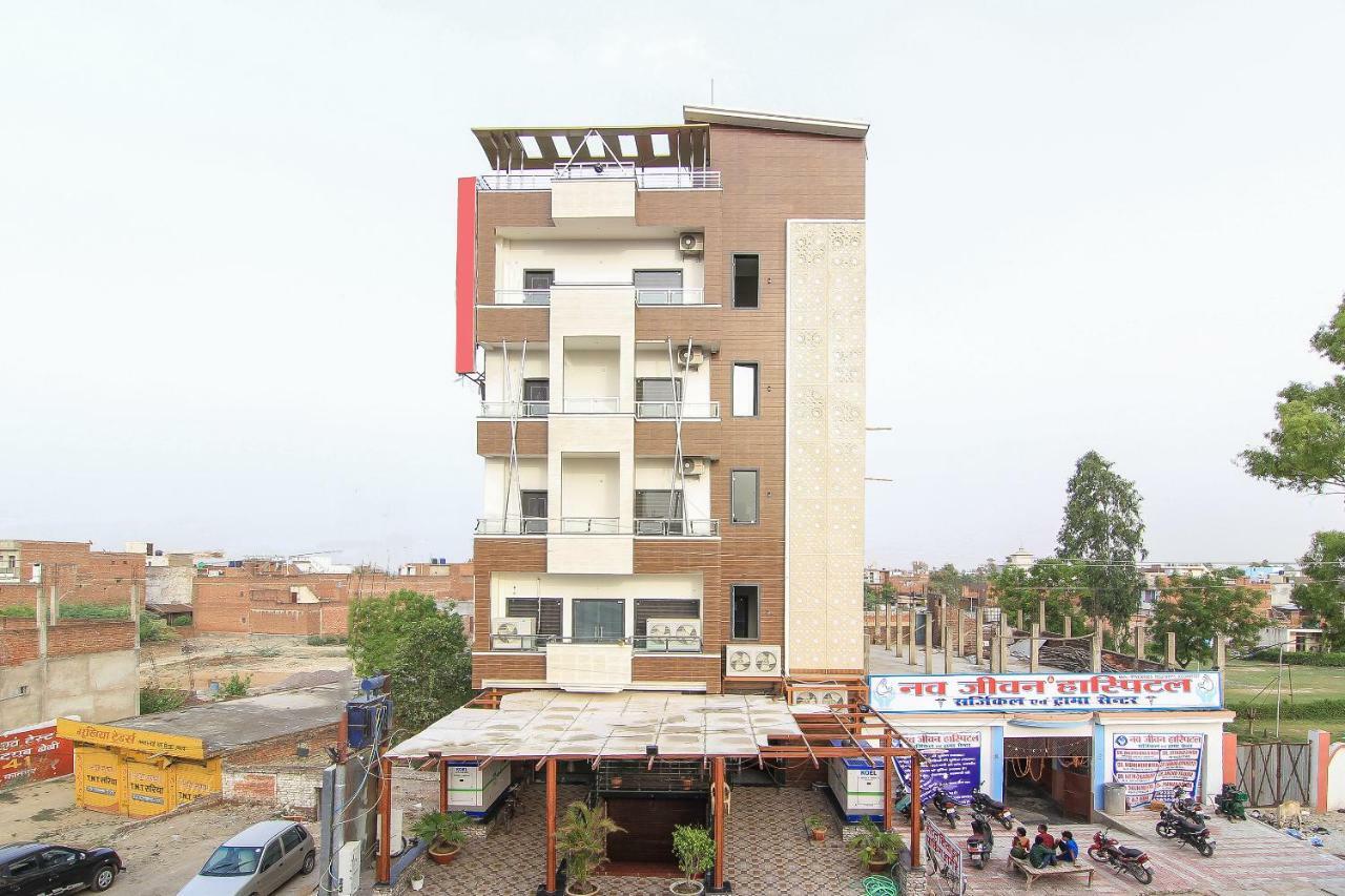 Capital O 15422 Shiva Inn Unnāo Exterior photo